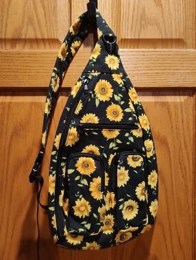 NEW- No Boundaries Sunflower Cargo Sling Bag - 5 Pocket